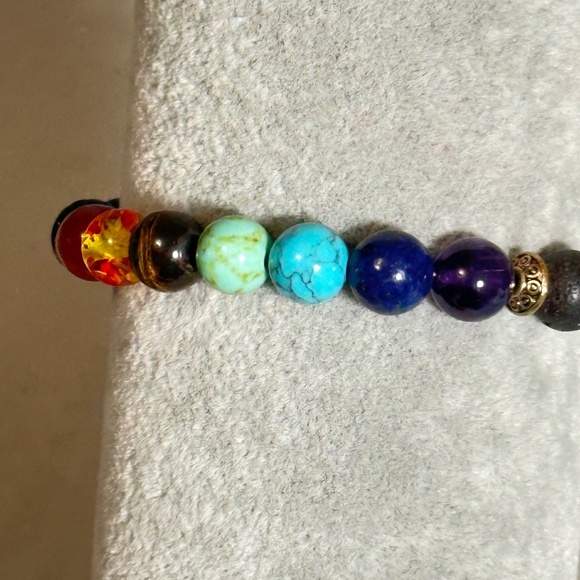 Multicolor 7 stone chakra stretchy bracelet w/black lava stones - Picture 6 of 16